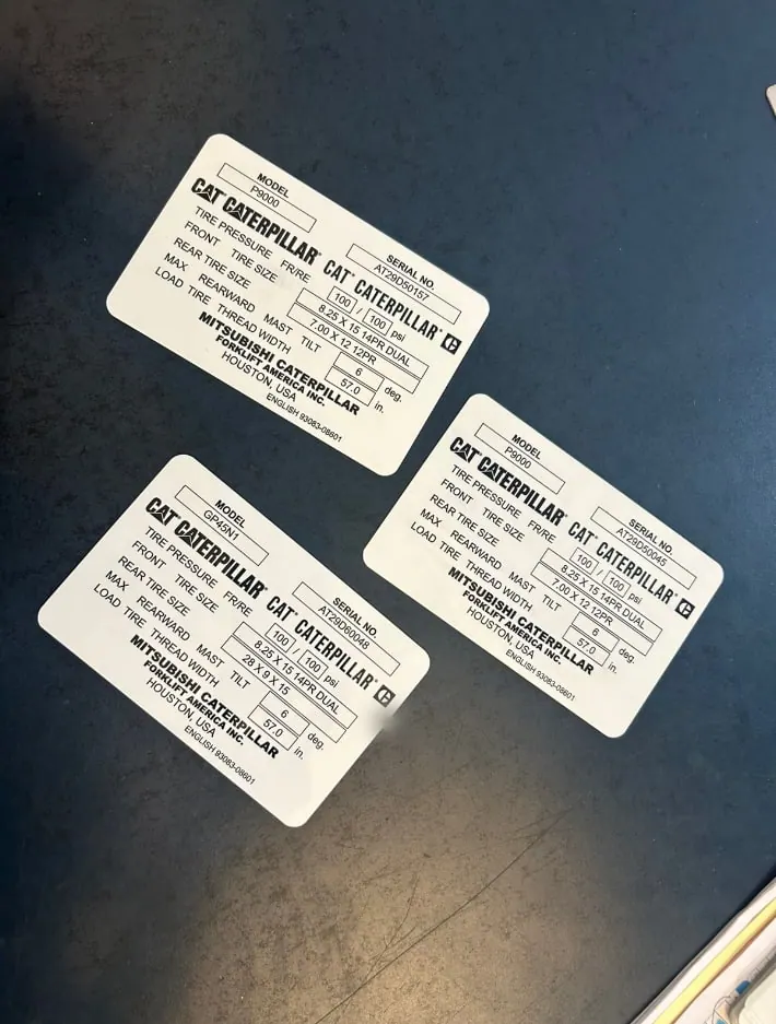 Placas de datos de maquinaria en aluminio sublimado